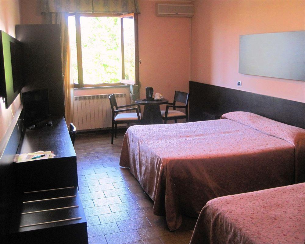 Hotel La Meridiana Urbino Eksteriør bilde